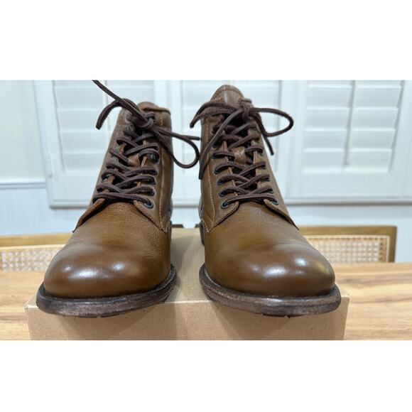 Frye Men's Tyler Lace Up Boots Cognac Full Grain Leather Size 8 NWOB Classic - Picture 7 of 12